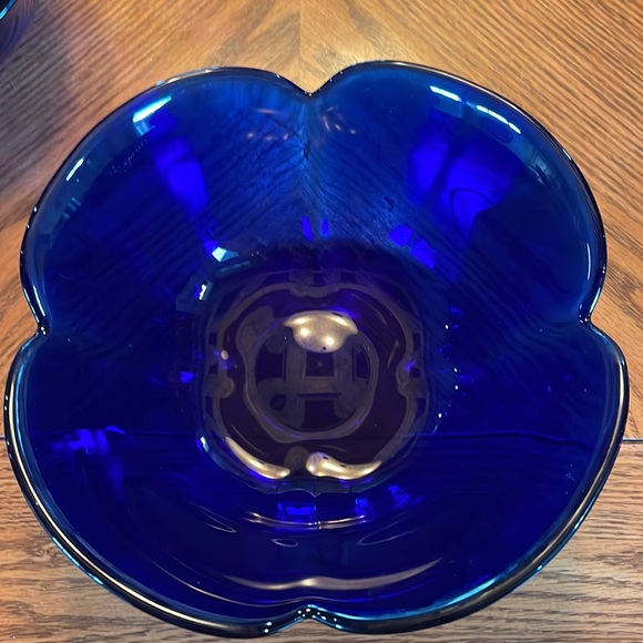 Vintage Cobalt Italy 🇮🇹 Glass 4 pedal Bowl - Picture 3 of 7